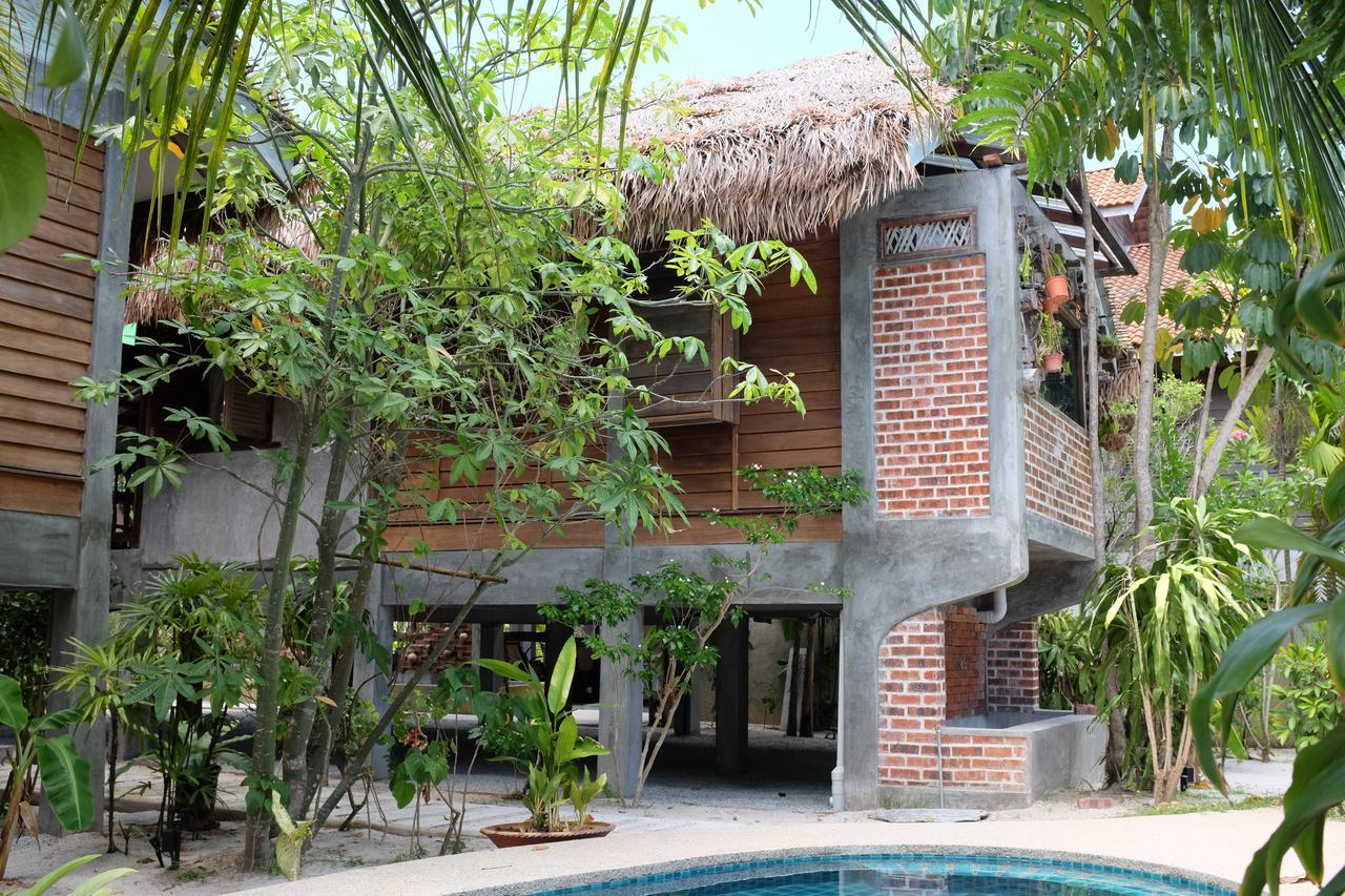 Panji Panji Tropical Wooden Home ปันไตเจอนัง ภายนอก รูปภาพ