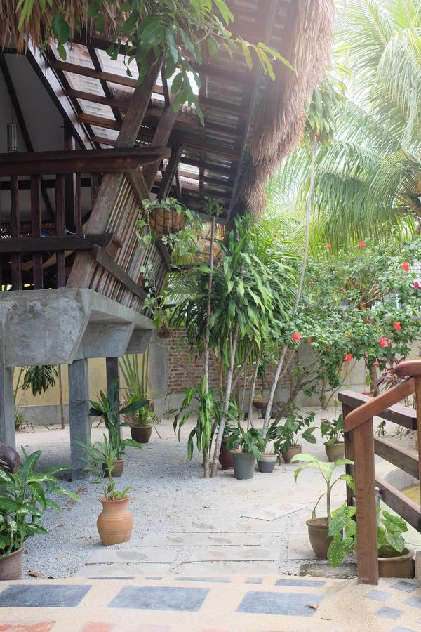 Panji Panji Tropical Wooden Home ปันไตเจอนัง ภายนอก รูปภาพ