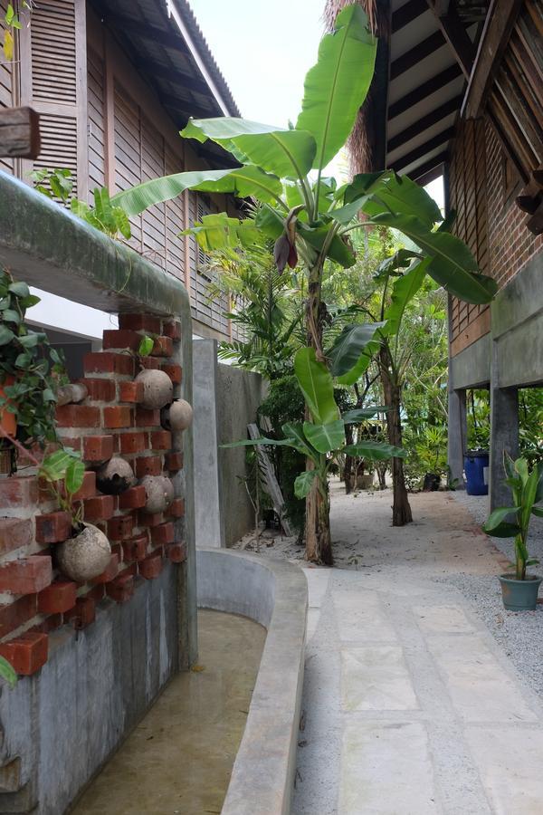 Panji Panji Tropical Wooden Home ปันไตเจอนัง ภายนอก รูปภาพ