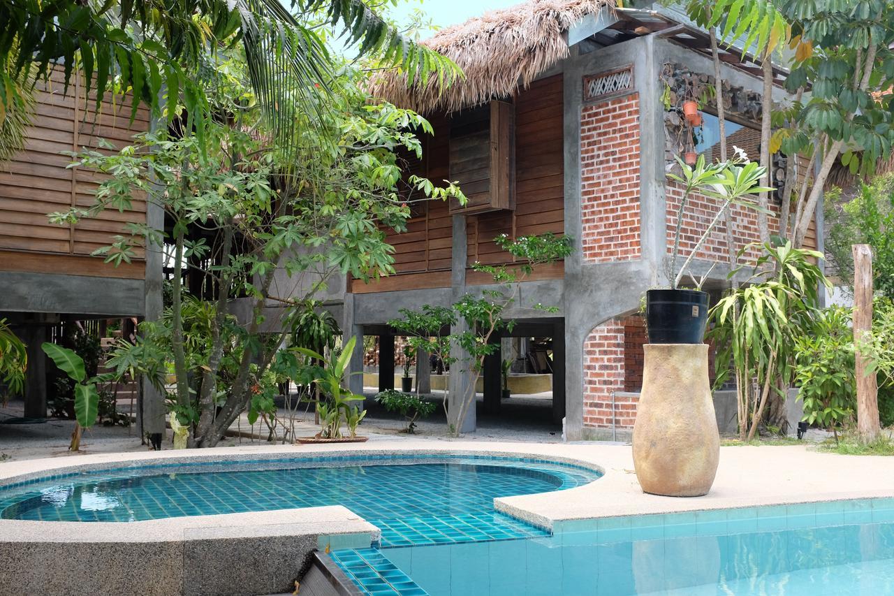 Panji Panji Tropical Wooden Home ปันไตเจอนัง ภายนอก รูปภาพ