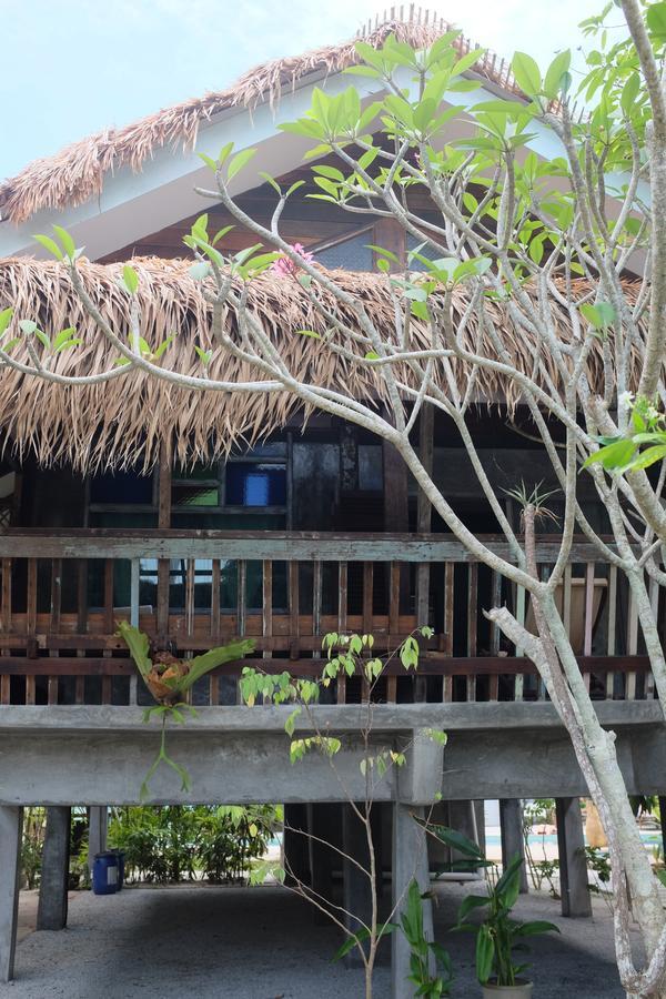Panji Panji Tropical Wooden Home ปันไตเจอนัง ภายนอก รูปภาพ
